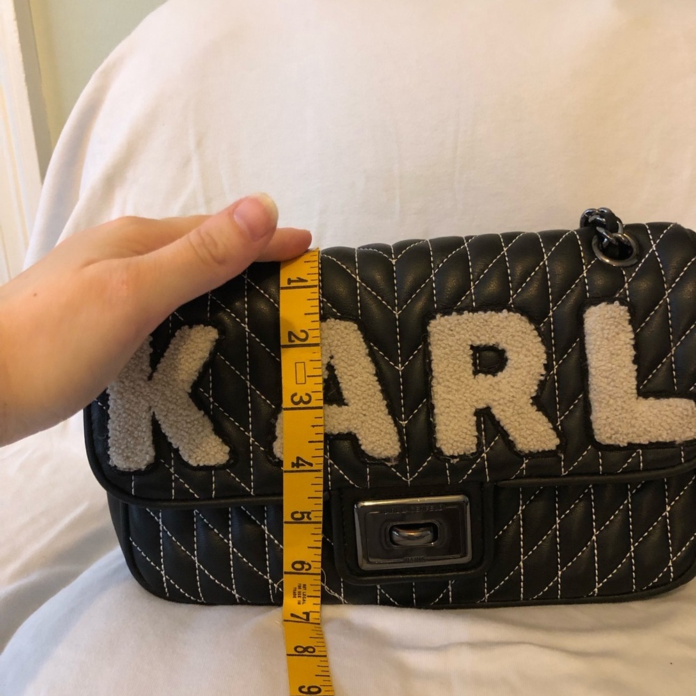 Karl Lagerfeld Paris Agyness Black Quilted Shoulder Bag - Picture 15 of 16